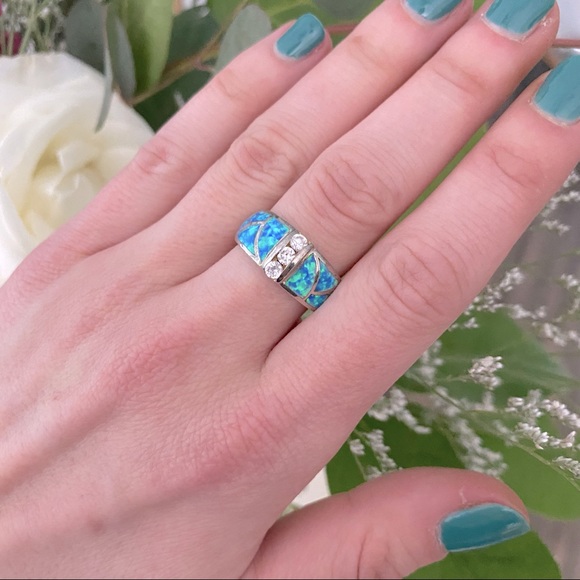 Jewelry - Vintage 925 Sterling Silver Blue Fire Opal Ring